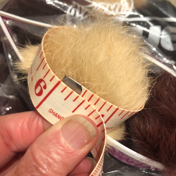 Vintage 100% rabbit fur three- strand pom-poms scarf. Burgundy black and beige. - Picture 7 of 8